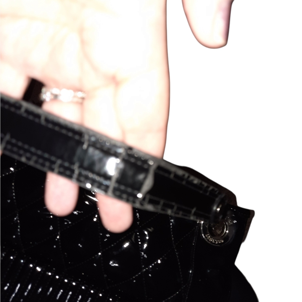 Gorgeous Black Coach Handbag - Picture 4 of 5